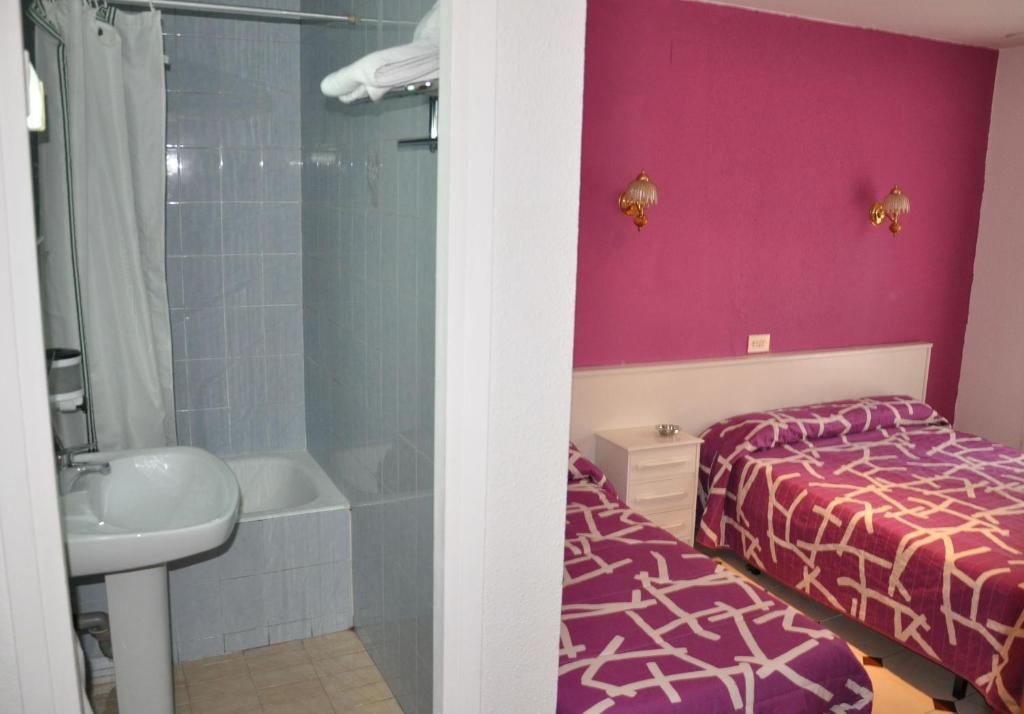 Hostel Central Zaragoza Saragoça Quarto foto